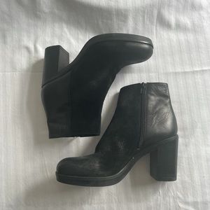 Strategia Black Ankle Booties